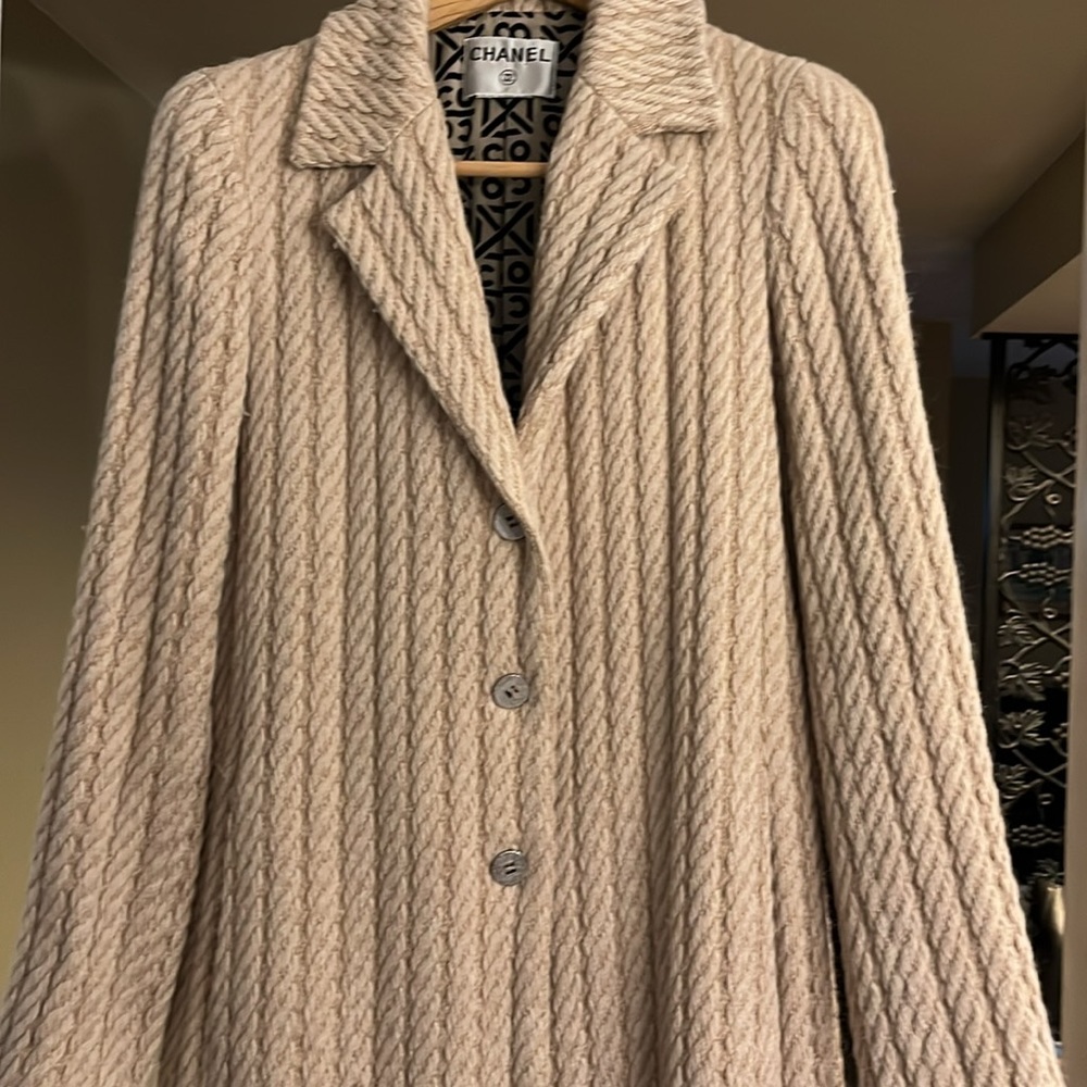 COPY - CHANEL sweater coat neutral beige button front GORGEOUS!! AUTHENTIC Guar…